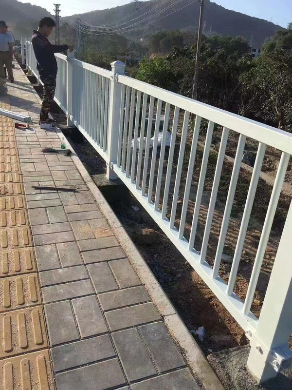 Tuin of voortuin FRP hek maat en kleur